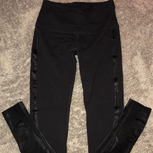 Black leggings, faux leather detail